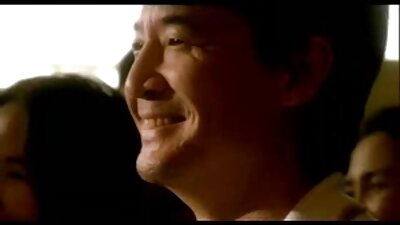 큰 가슴 GF 표시 떨어져서 그녀의 가슴